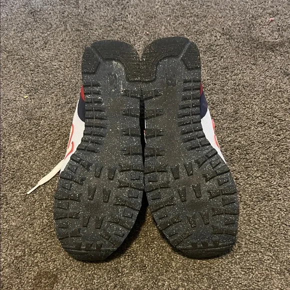 New Balance 515 Men's White, Red, and Black Sneakers - Picture 7 of 7